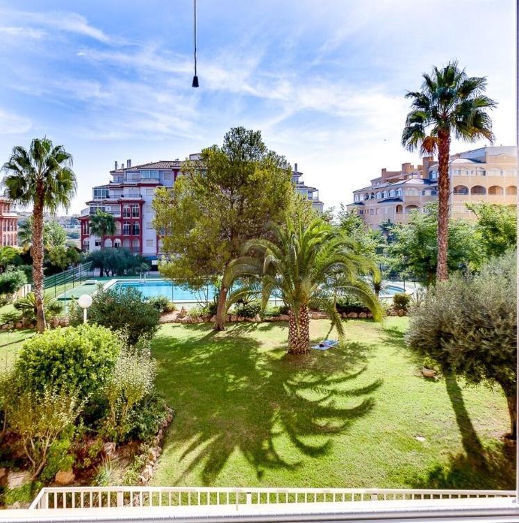 Appartement Torre La Mata Torrevieja Kültér fotó